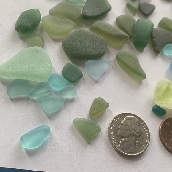 SEA GLASS - Picture 3 of 3